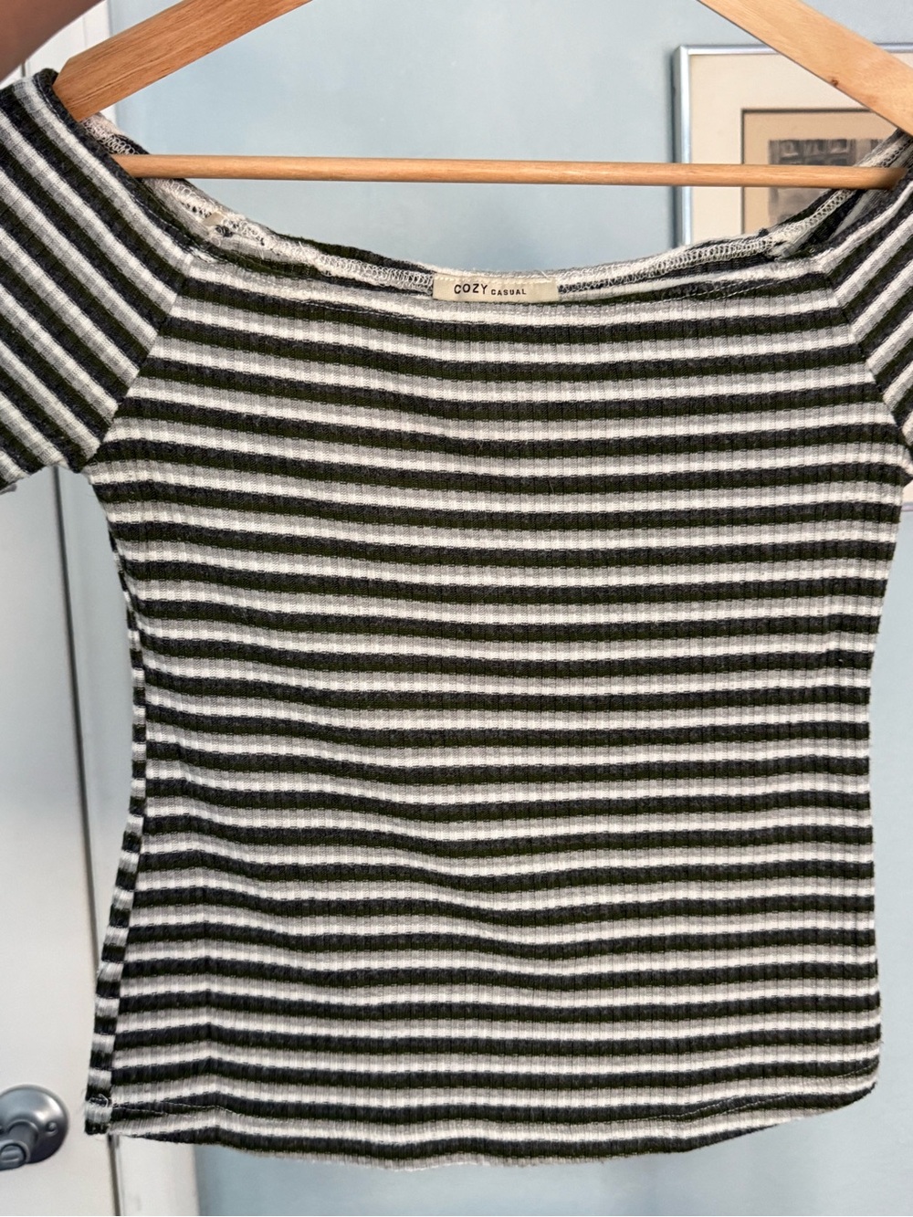Striped Ribbed Off Shoulder Top - Picture 2 of 3